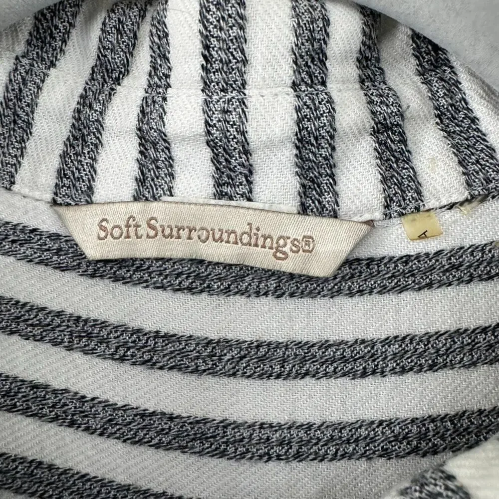 Soft Surroundings Top M Gray White Striped Button Up Tunic Asymmetrical Hem - Picture 2 of 14